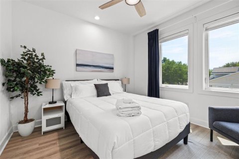 Townhouse in Tampa, Florida 3 bedrooms, 114.46 sq.m. № 1551652 - photo 27