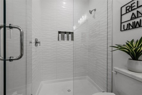 Townhouse in Tampa, Florida 3 bedrooms, 114.46 sq.m. № 1551652 - photo 24