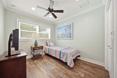 House in Tampa, Florida 3 bedrooms, 249.35 sq.m. № 2345611 - photo 24