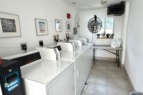 Снять в аренду квартиру в Майами, Флорида 1 спальня, 43.66м2, № 2028815 - фото 14