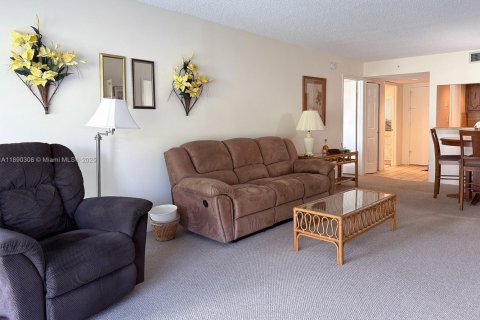 Condo in Weston, Florida, 2 bedrooms  № 1946892 - photo 4