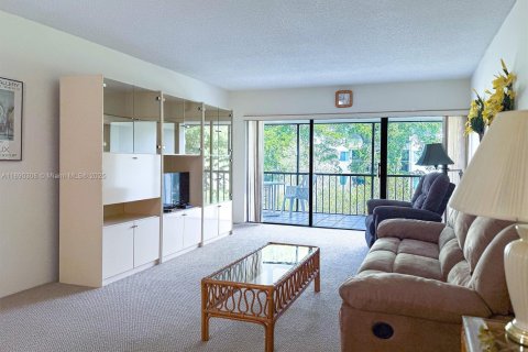 Condo in Weston, Florida, 2 bedrooms  № 1946892 - photo 3