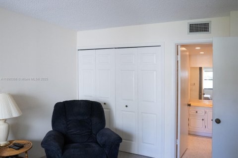 Condo in Weston, Florida, 2 bedrooms  № 1946892 - photo 20