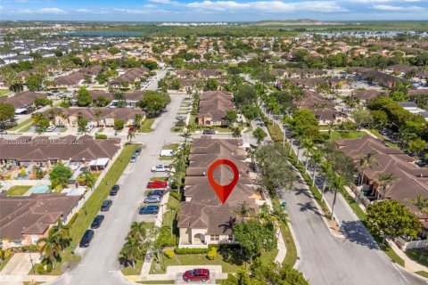 Townhouse in Homestead, Florida 3 bedrooms, 116.13 sq.m. № 2374276 - photo 24