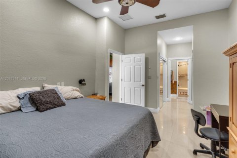Townhouse in Homestead, Florida 3 bedrooms, 116.13 sq.m. № 2374276 - photo 8