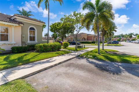 Townhouse in Homestead, Florida 3 bedrooms, 116.13 sq.m. № 2374276 - photo 26