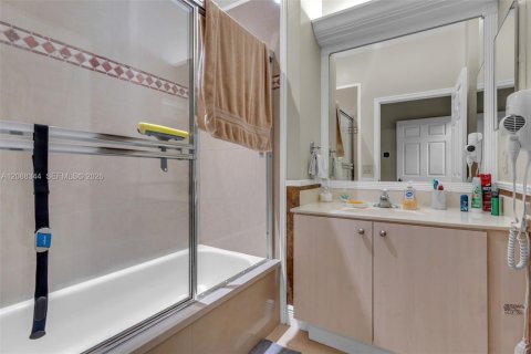 Townhouse in Homestead, Florida 3 bedrooms, 116.13 sq.m. № 2374276 - photo 14