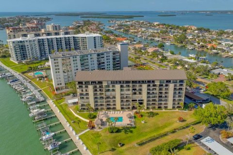 Condominio en venta en Clearwater, Florida, 2 dormitorios, 113.15 m2 № 1793517 - foto 21