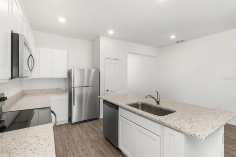 House in Winter Haven, Florida 4 bedrooms, 173.08 sq.m. № 1717076 - photo 6