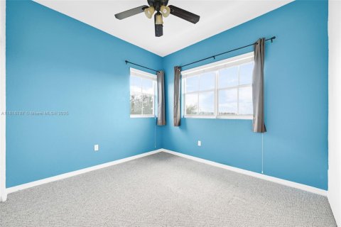 Condo in Doral, Florida, 2 bedrooms  № 1822038 - photo 28