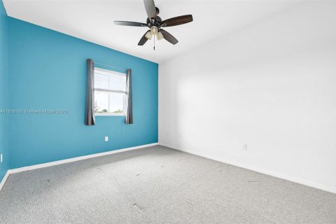 Condo in Doral, Florida, 2 bedrooms  № 1822038 - photo 21