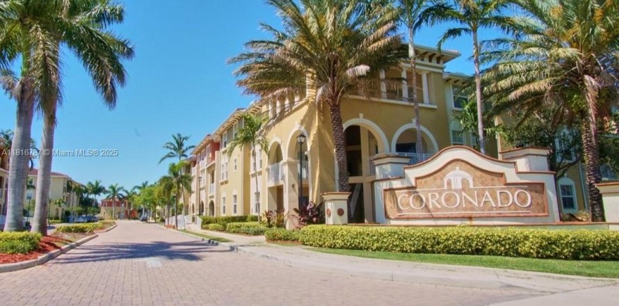 Condo in Doral, Florida, 2 bedrooms № 1822038