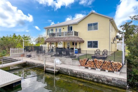 House in Hernando Beach, Florida 3 bedrooms, 188.87 sq.m. № 1612663 - photo 15