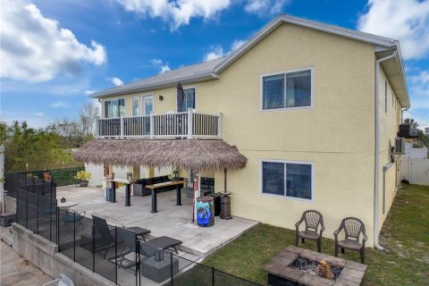 House in Hernando Beach, Florida 3 bedrooms, 188.87 sq.m. № 1612663 - photo 23