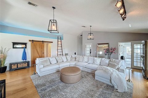 House in Hernando Beach, Florida 3 bedrooms, 188.87 sq.m. № 1612663 - photo 30
