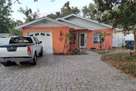 Villa ou maison à Tampa, Floride 3 chambres, 127.74 m2 № 2129036