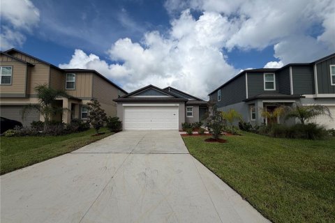 Casa en Plant City, Florida 3 dormitorios, 134.8 m2 № 2369027