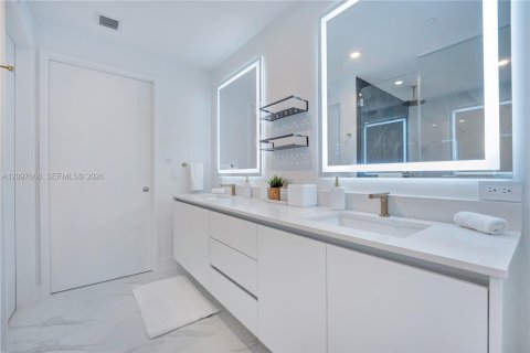 Condominio en venta en Miami, Florida, 3 dormitorios, 121.33 m2 № 2397311 - foto 22