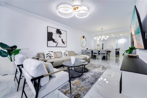 Condominio en venta en Miami, Florida, 3 dormitorios, 121.33 m2 № 2397311 - foto 17