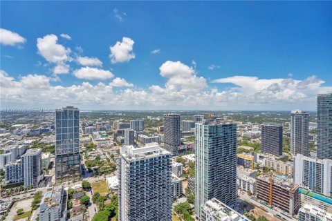 Condominio en venta en Miami, Florida, 3 dormitorios, 121.33 m2 № 2397311 - foto 3