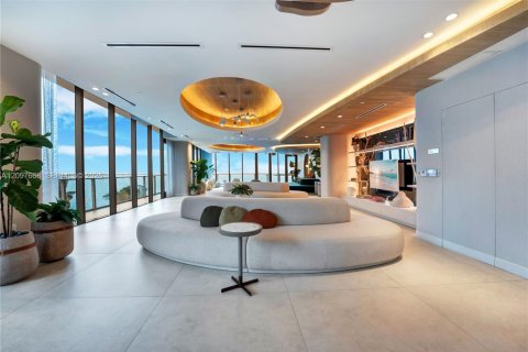 Condominio en venta en Miami, Florida, 3 dormitorios, 121.33 m2 № 2397311 - foto 4