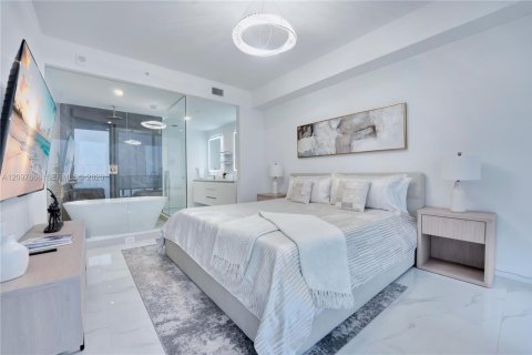 Condominio en venta en Miami, Florida, 3 dormitorios, 121.33 m2 № 2397311 - foto 19