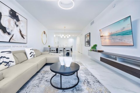 Condominio en venta en Miami, Florida, 3 dormitorios, 121.33 m2 № 2397311 - foto 18