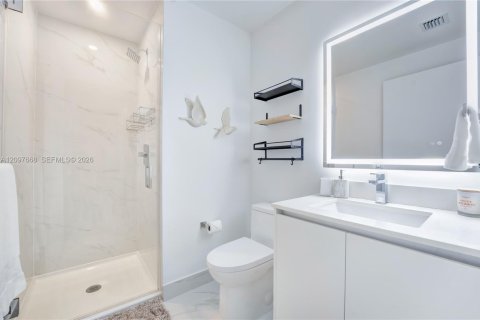 Condominio en venta en Miami, Florida, 3 dormitorios, 121.33 m2 № 2397311 - foto 26