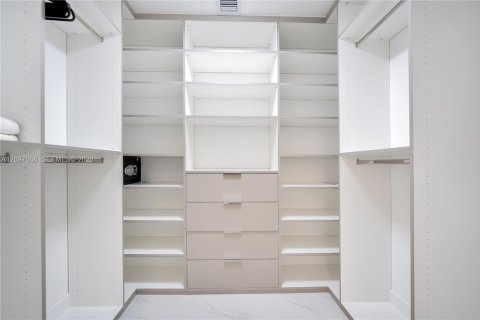 Condominio en venta en Miami, Florida, 3 dormitorios, 121.33 m2 № 2397311 - foto 24
