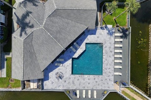Condo in Tampa, Florida, 2 bedrooms № 2378338 - photo 19