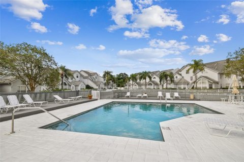 Condo in Tampa, Florida, 2 bedrooms № 2378338 - photo 18