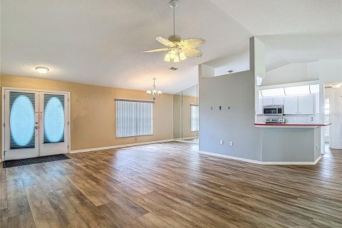 Casa en venta en Spring Hill, Florida, 3 dormitorios, 160.72 m2 № 1835374 - foto 9