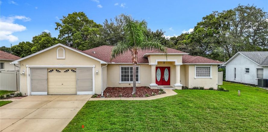 Casa en Spring Hill, Florida 3 dormitorios, 160.72 m2 № 1835374