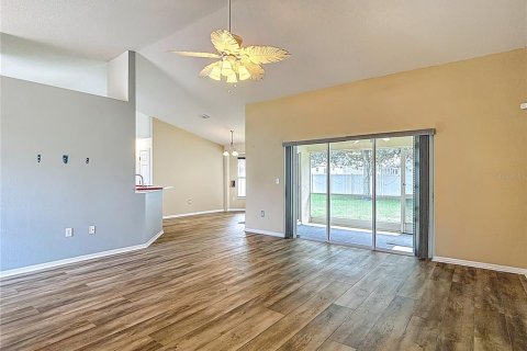 Casa en venta en Spring Hill, Florida, 3 dormitorios, 160.72 m2 № 1835374 - foto 8