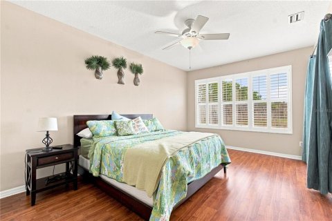 Townhouse in Land O' Lakes, Florida 3 bedrooms, 167.41 sq.m. № 2316474 - photo 25