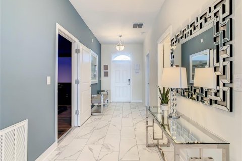 House in Davenport, Florida 8 bedrooms, 363.15 sq.m. № 1906301 - photo 21
