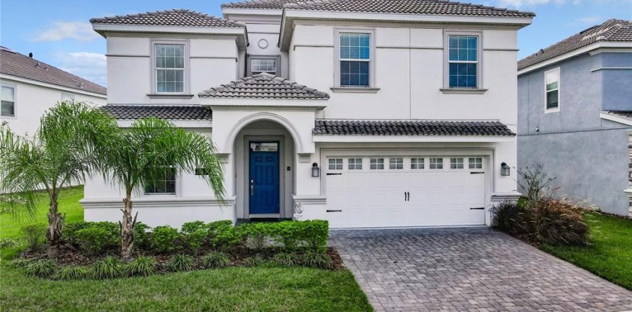 House in Davenport, Florida 8 bedrooms, 363.15 sq.m. № 1906301