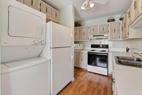 Condo in Delray Beach, Florida, 2 bedrooms  № 2245839 - photo 14