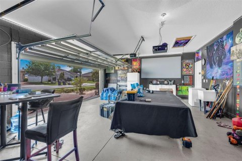 House in Orange City, Florida 3 bedrooms, 185.9 sq.m. № 2210395 - photo 30