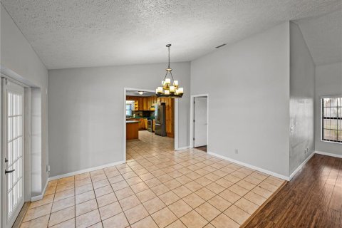 Casa en venta en Dade City, Florida, 3 dormitorios, 222.78 m2 № 1915513 - foto 19