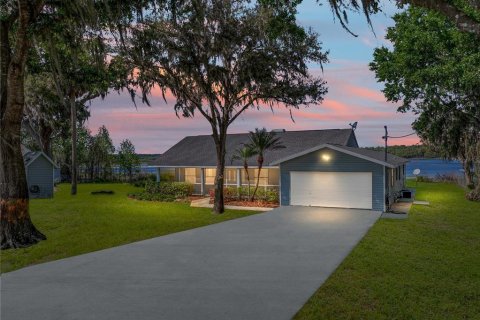 Casa en venta en Dade City, Florida, 3 dormitorios, 222.78 m2 № 1915513 - foto 1