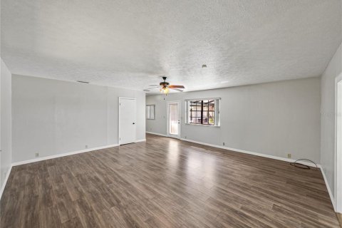 Casa en venta en Dade City, Florida, 3 dormitorios, 222.78 m2 № 1915513 - foto 30