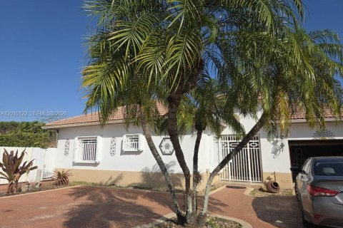 Villa ou maison à Miami, Floride 3 chambres, 134.06 m2 № 2090209