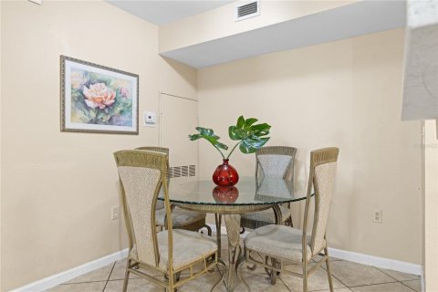 Condo in Kissimmee, Florida, 2 bedrooms № 2232832 - photo 23