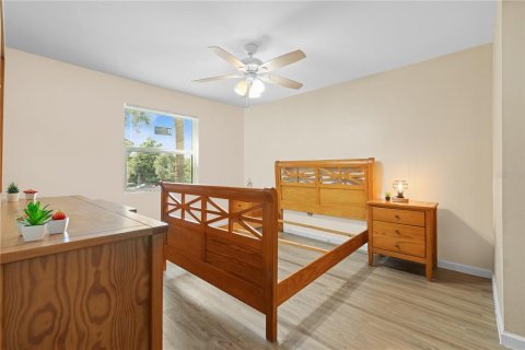 Condo in Kissimmee, Florida, 2 bedrooms № 2232832 - photo 26