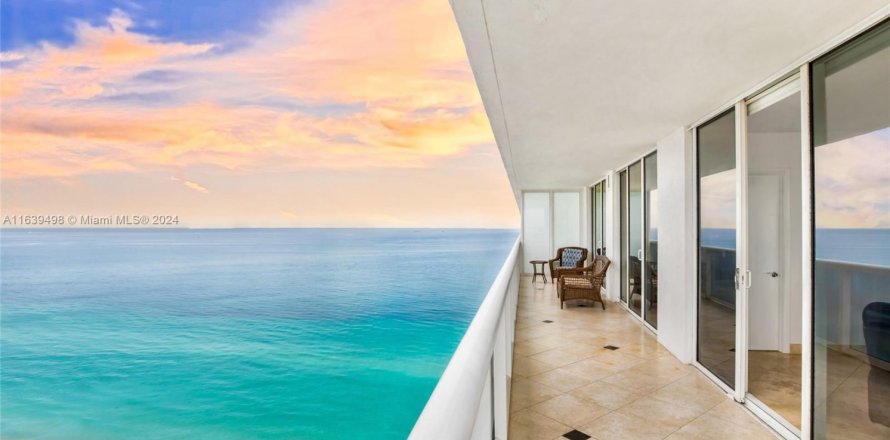 Condo à Hallandale Beach, Floride, 2 chambres № 1765039
