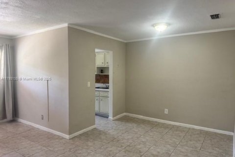 Copropriété à louer à Hallandale Beach, Floride: 1 chambre, 63.17 m2 № 1738188 - photo 10