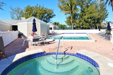 Condominio en venta en Longboat Key, Florida, 3 dormitorios, 137.87 m2 № 2098725 - foto 26