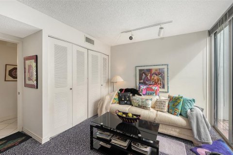 Condominio en venta en Longboat Key, Florida, 3 dormitorios, 137.87 m2 № 2098725 - foto 11