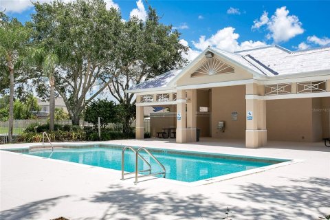 Condo in Orlando, Florida, 2 bedrooms  № 2106652 - photo 2